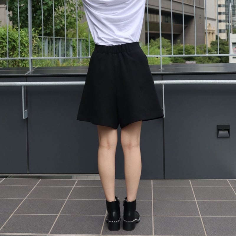 SHUSHUTONG ショートパンツ ブラック SHUSHUTONG ショートパンツ ブラック レディース