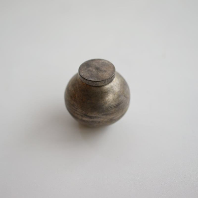 安藤雅信】黒銀彩丸型茶心壺 大 | ギャルリ百草 online store