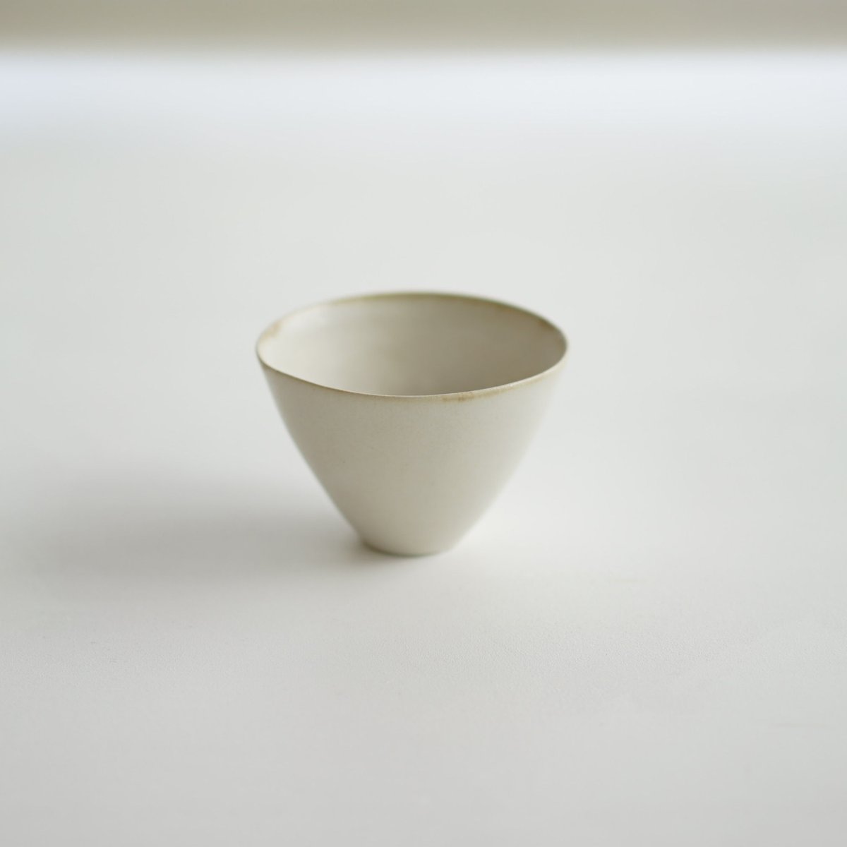 安藤雅信】 カフェボウル 細（口紅亜麻釉） | ギャルリ百草 online store