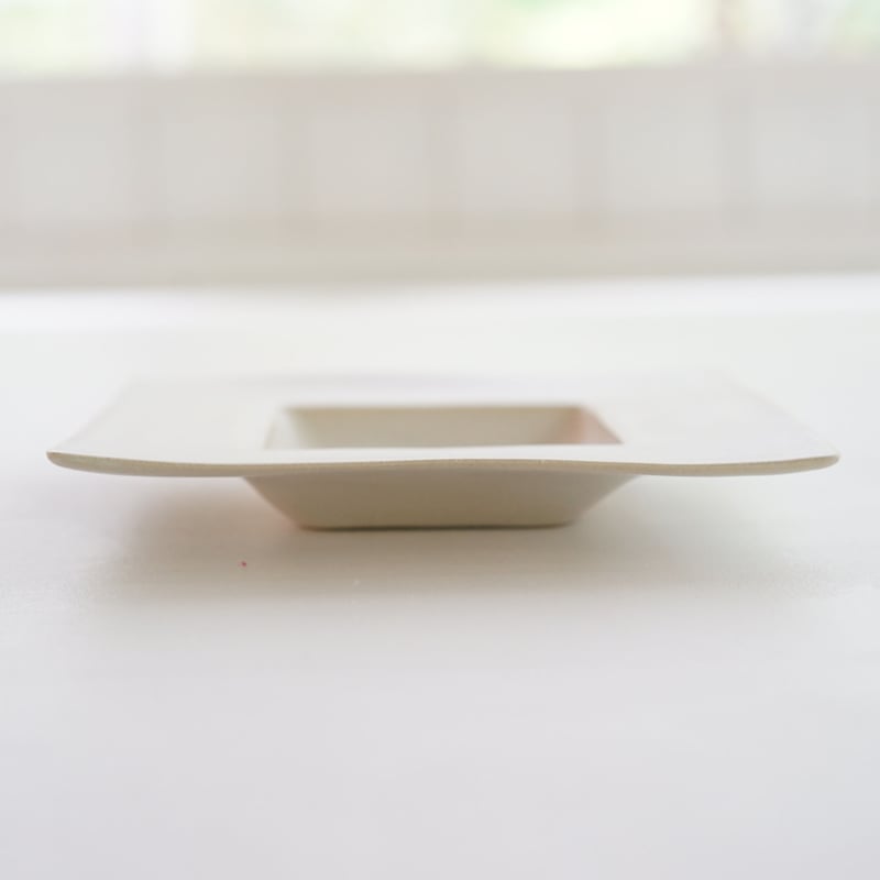 安藤雅信 : リム皿 安藤雅信】リム正角皿S（砂色） | ギャルリ百草 online store