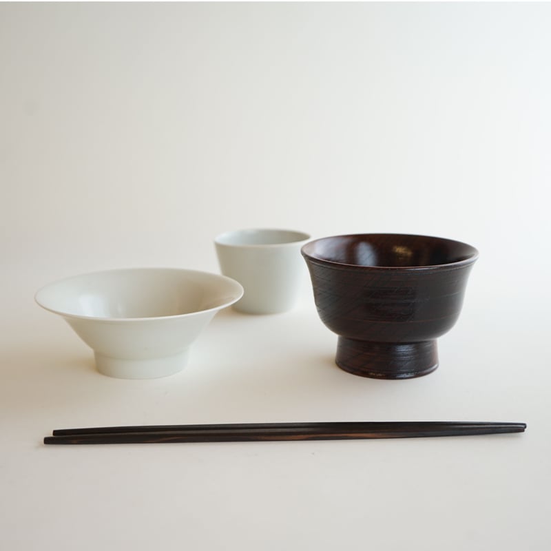 ギャルリ百草オリジナル李朝椀 百草オリジナル】白磁飯茶碗（大・端反） | ギャルリ百草 online store