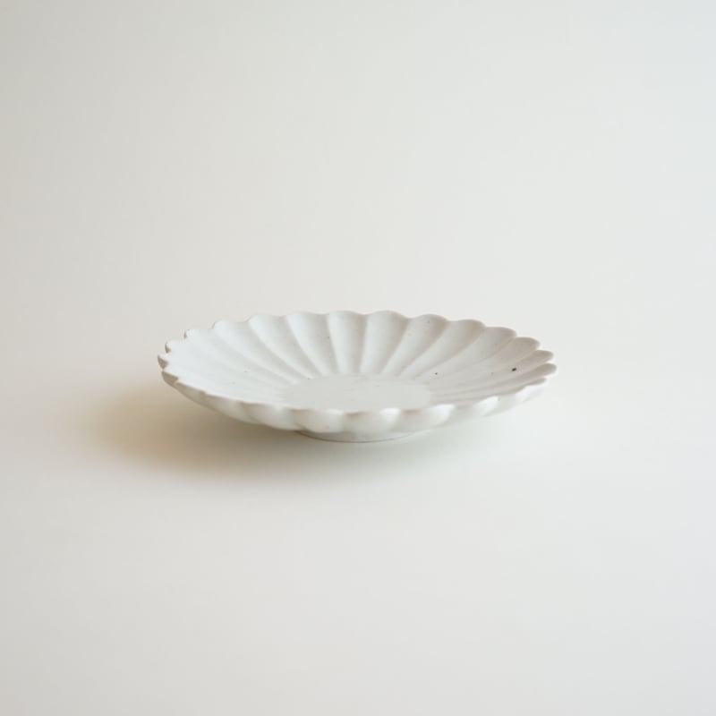 安藤雅信】花形盛皿 S（灰釉） | ギャルリ百草 online store