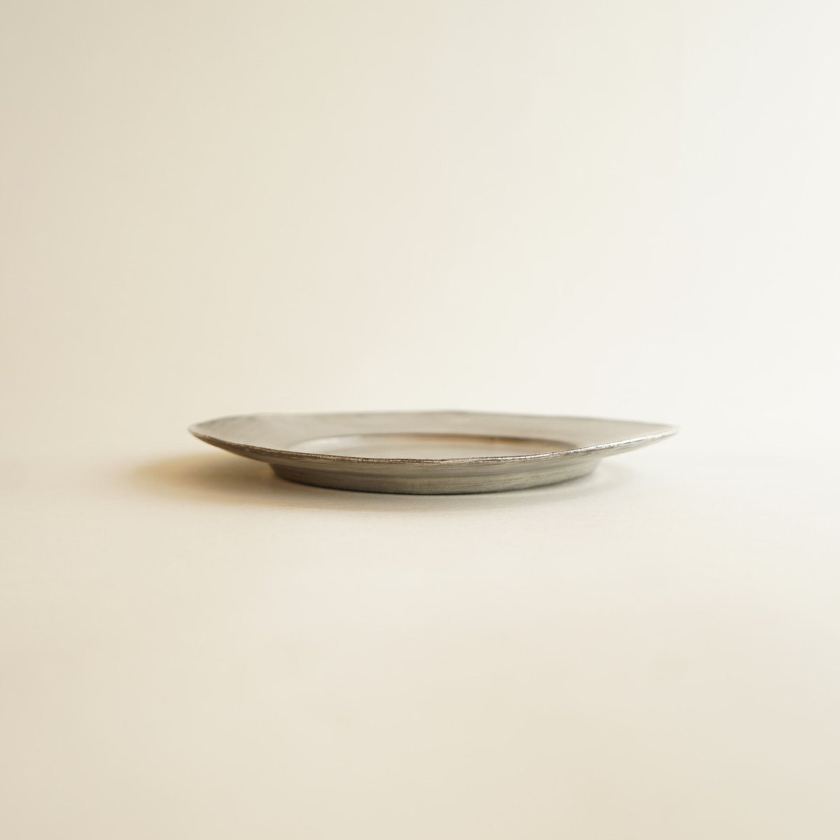 安藤雅信】銀彩ピューターボード8.5インチ（銀彩） | ギャルリ百草