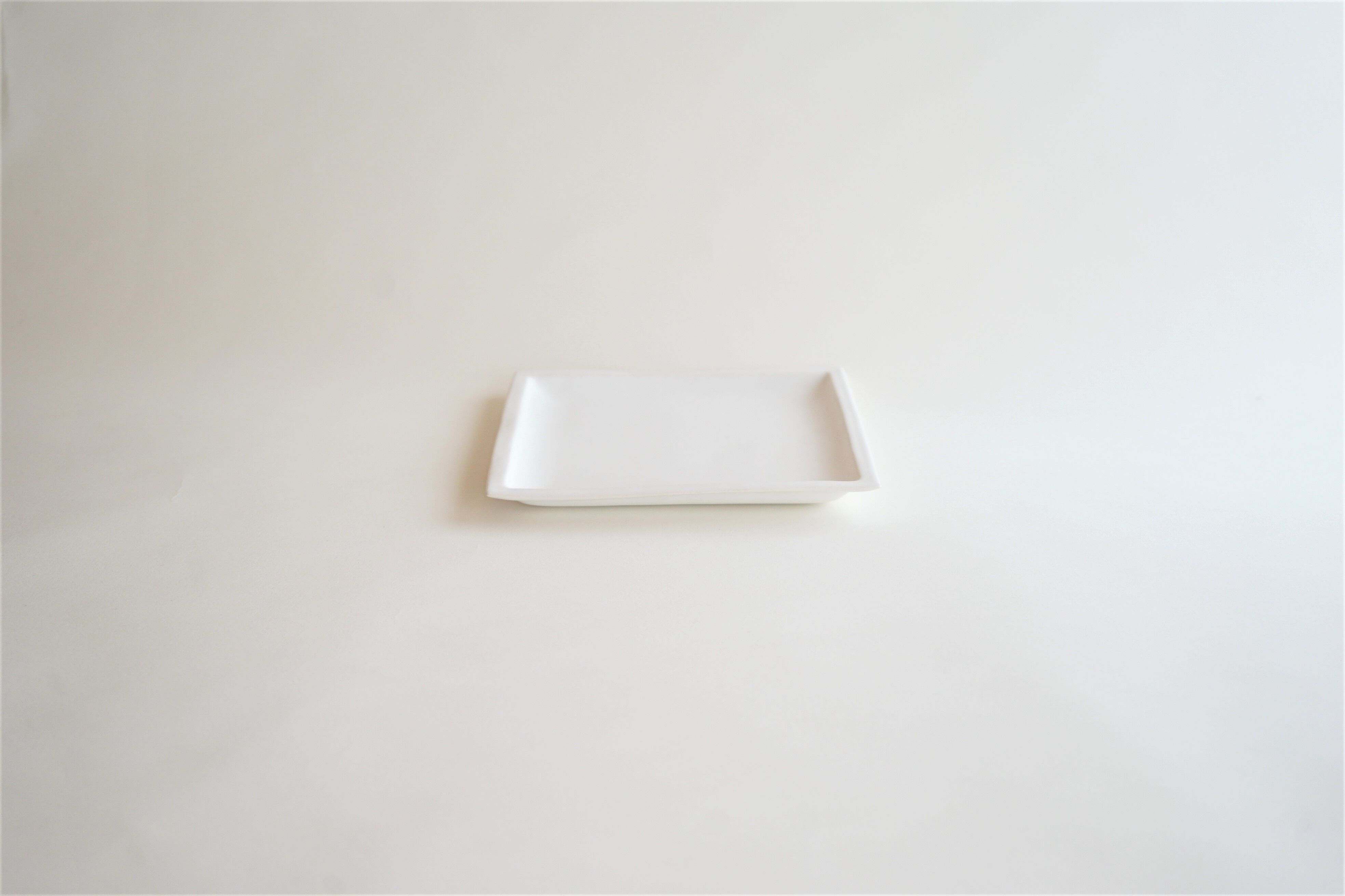 安藤雅信】リム細正角皿 LM（白マット釉） | ギャルリ百草 online store