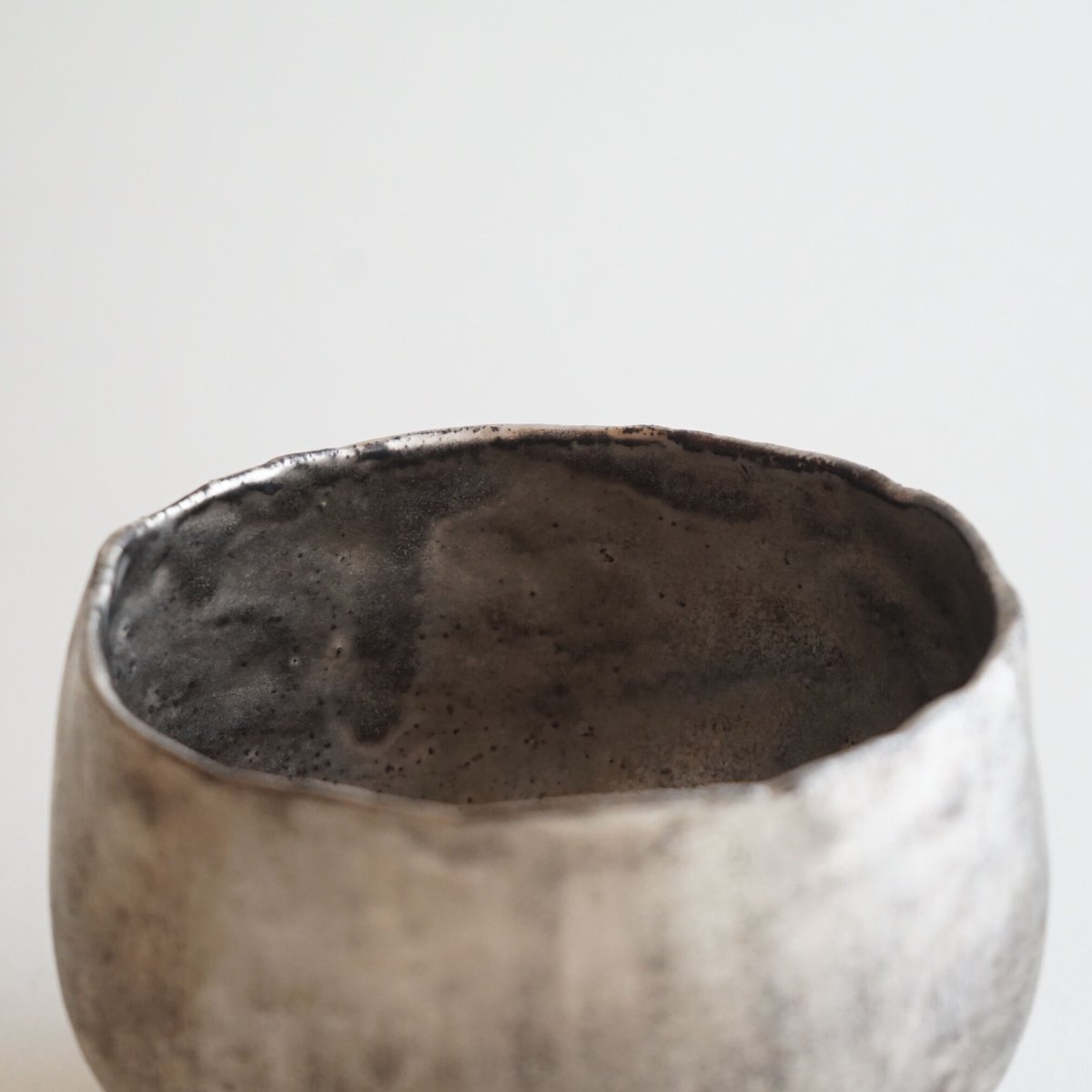 安藤雅信】黒銀彩丸盌（銀彩） | ギャルリ百草 online store