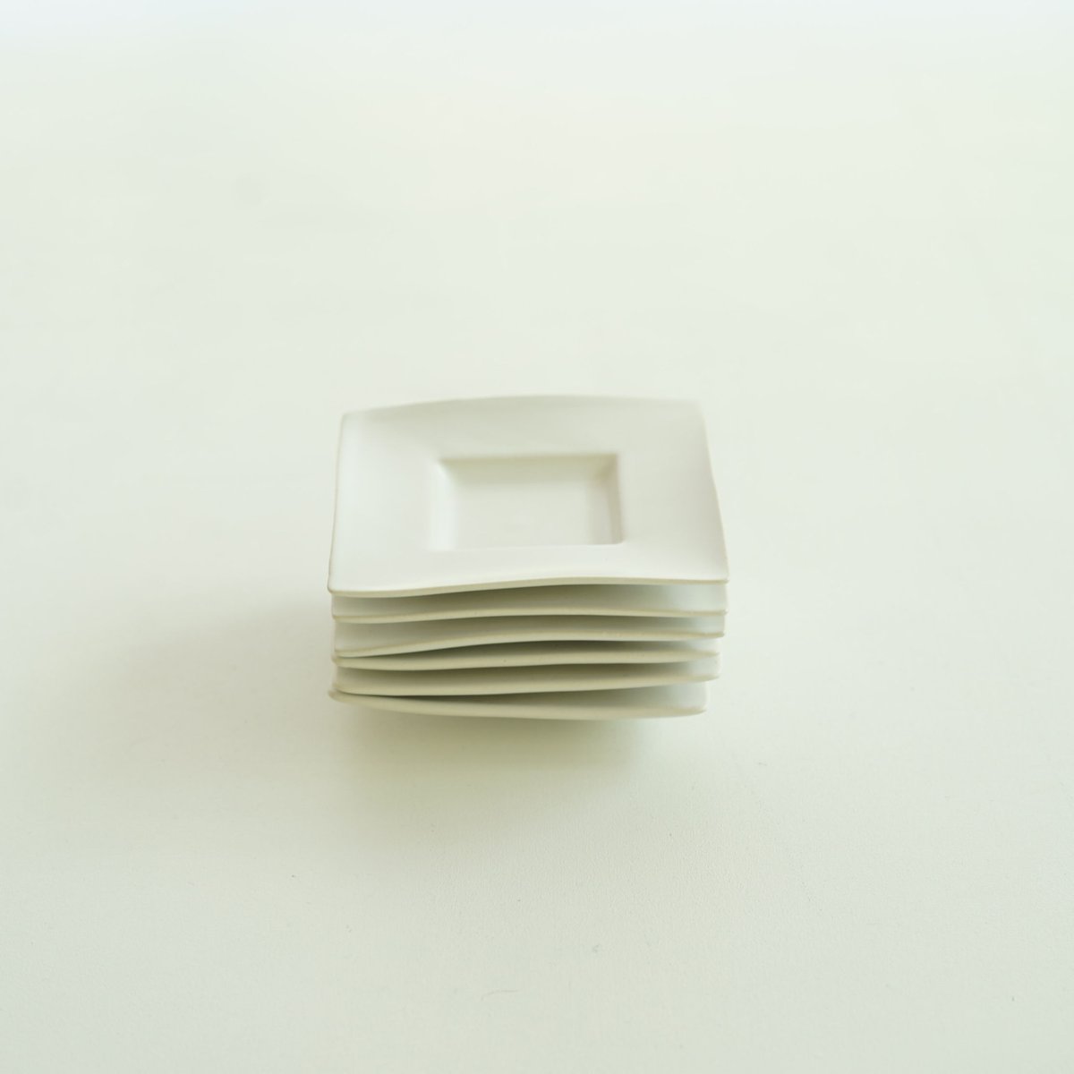 安藤雅信】リム正角小皿（白マット釉） | ギャルリ百草 online store