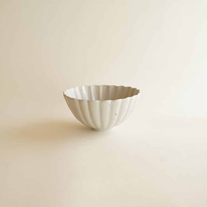 安藤雅信】花形盛鉢 M（白磁） | ギャルリ百草 online store