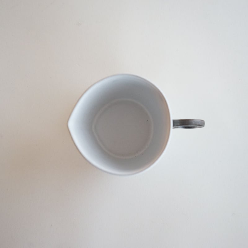 安藤雅信】カフェオーレ パンダ（白糖釉/黒錆釉） | ギャルリ百草