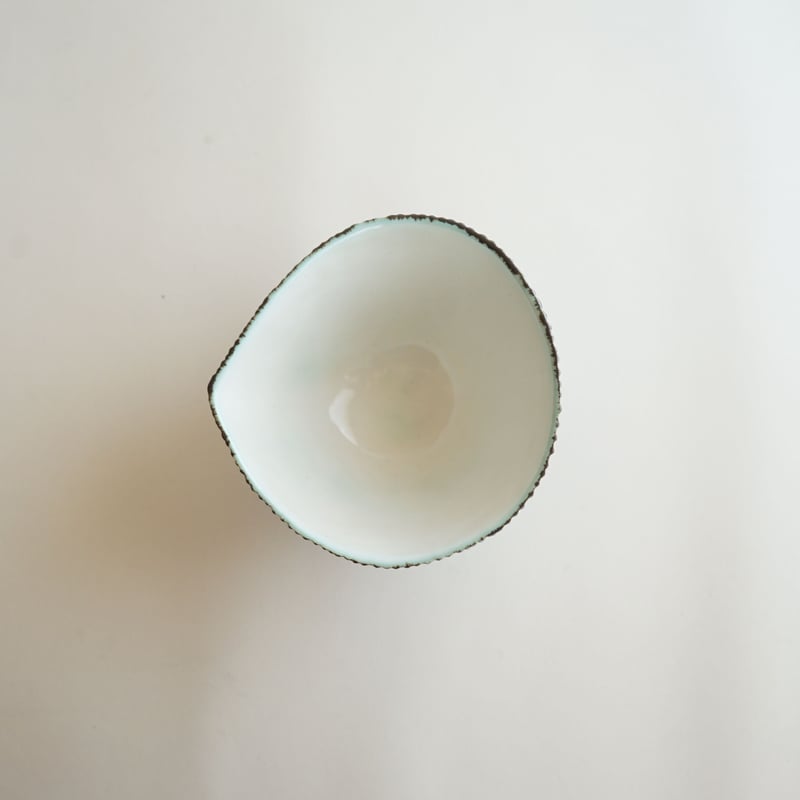 安藤雅信　黒錆釉リーフボウル　黒錆釉 安藤雅信】外黒錆釉リーフボウル（黒錆釉） | ギャルリ百草 online store