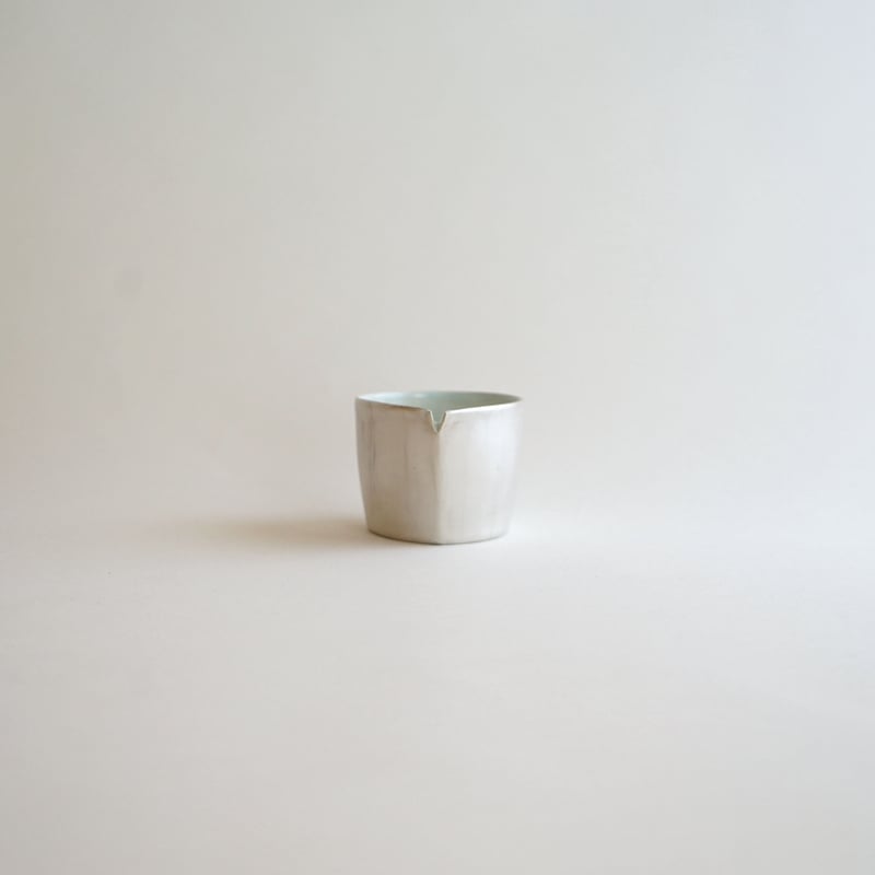 【安藤雅信】 外薄桜釉片口M ギャルリ百草 安藤雅信 200cc砂色片口 安藤雅信 外薄桜釉片口M ギャルリ百草