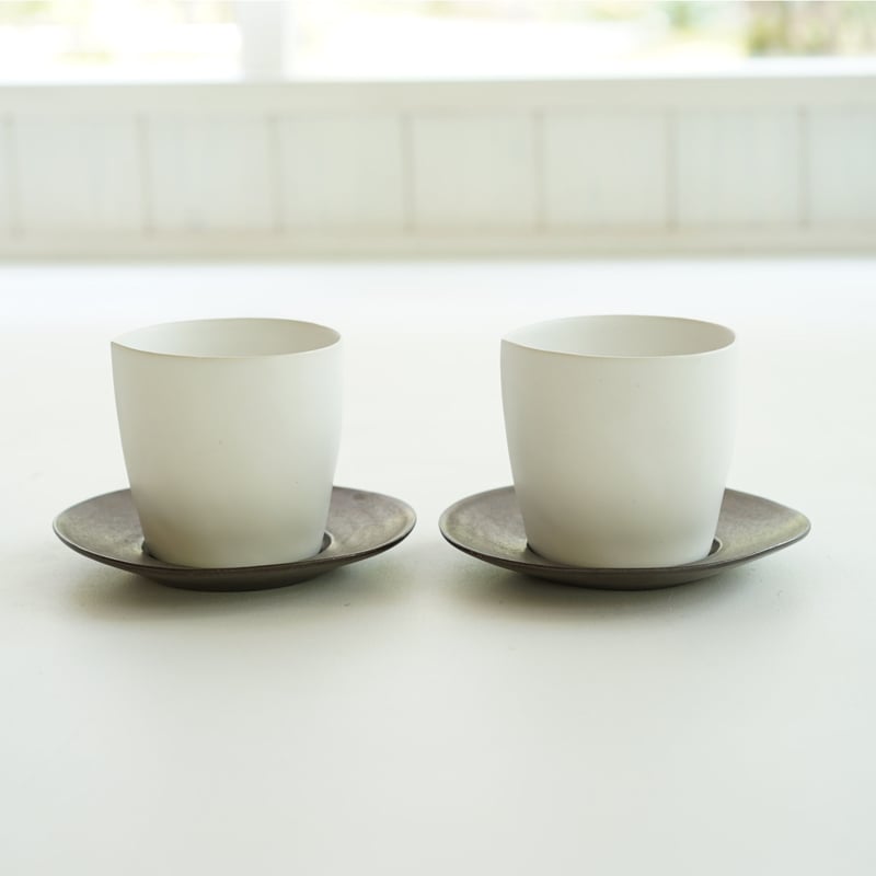 安藤雅信　カップ2客 安藤雅信】コーヒーカップandソーサー2セット 乳白色 ギャルリも