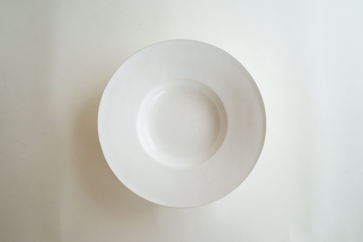 安藤雅信さん　イタリア平皿M  22×3.5  6枚セット　新品未使用 安藤雅信】 イタリア皿 MMS（乳白艶釉） | ギャルリ百草 online