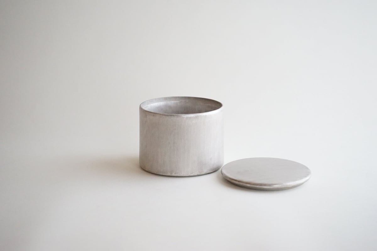 中国古玩 粉彩シャム銀蓋物 中国清時代 古粉彩シャム銀蓋物 サイズ直径10cm