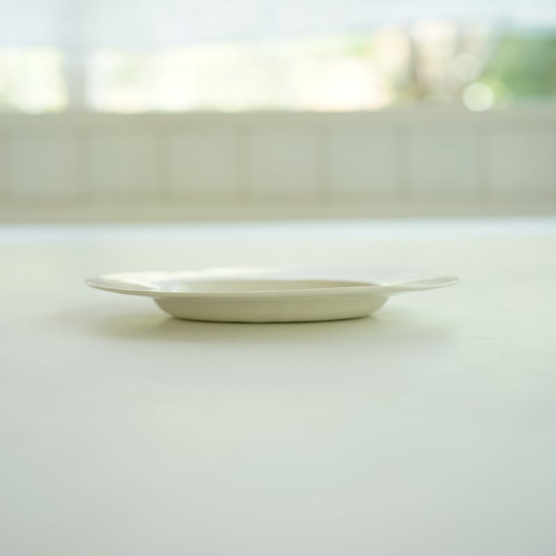 安藤雅信】リムオーバル深皿 M(ツヤ) | ギャルリ百草 online store 安藤雅信】リムオーバル深皿 M(ツヤ) | ギャルリ百草 online store