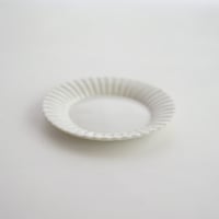 安藤雅信　オランダ四弁オーバル輪花皿 L（白マット釉）新品 安藤雅信】オランダ四弁オーバル輪花皿 M （白マット釉） | ギャルリ