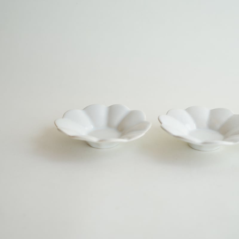安藤雅信】 青白釉十弁茶托 | ギャルリ百草 online store