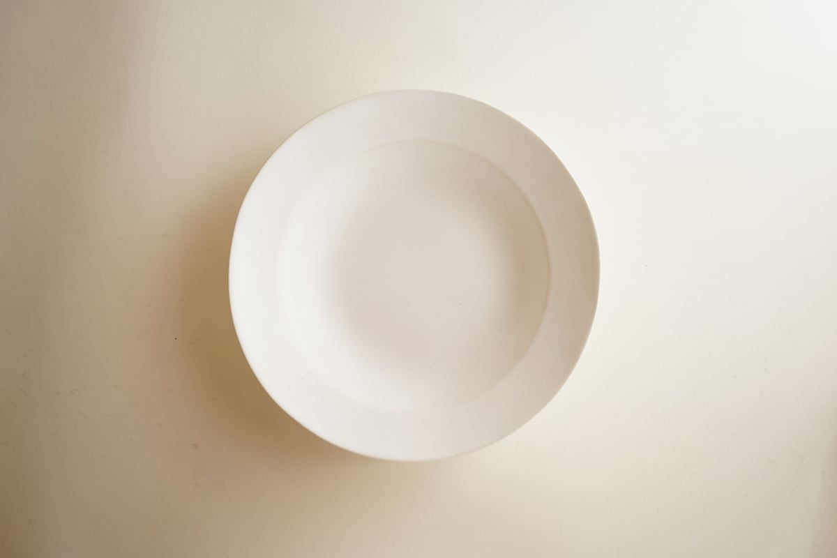 安藤雅信】煮物鉢 L(白マット釉) | ギャルリ百草 online store 安藤雅信】煮物鉢 L(白マット釉) | ギャルリ百草 online store