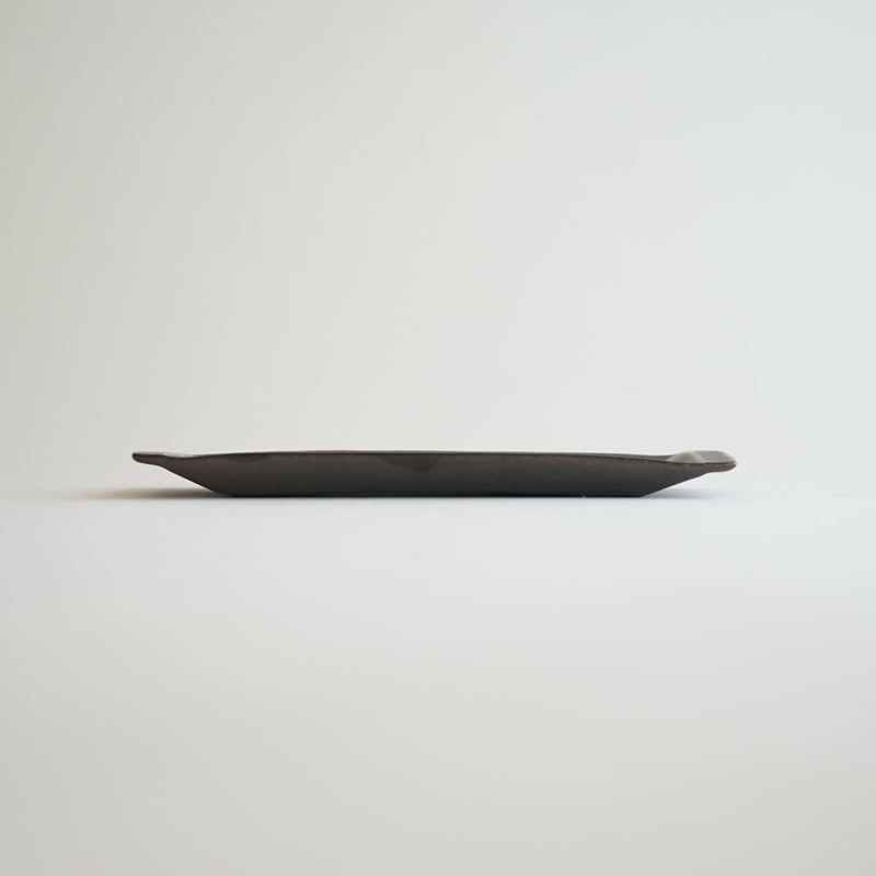 安藤雅信】黒長角皿 S（黒錆釉） | ギャルリ百草 online store