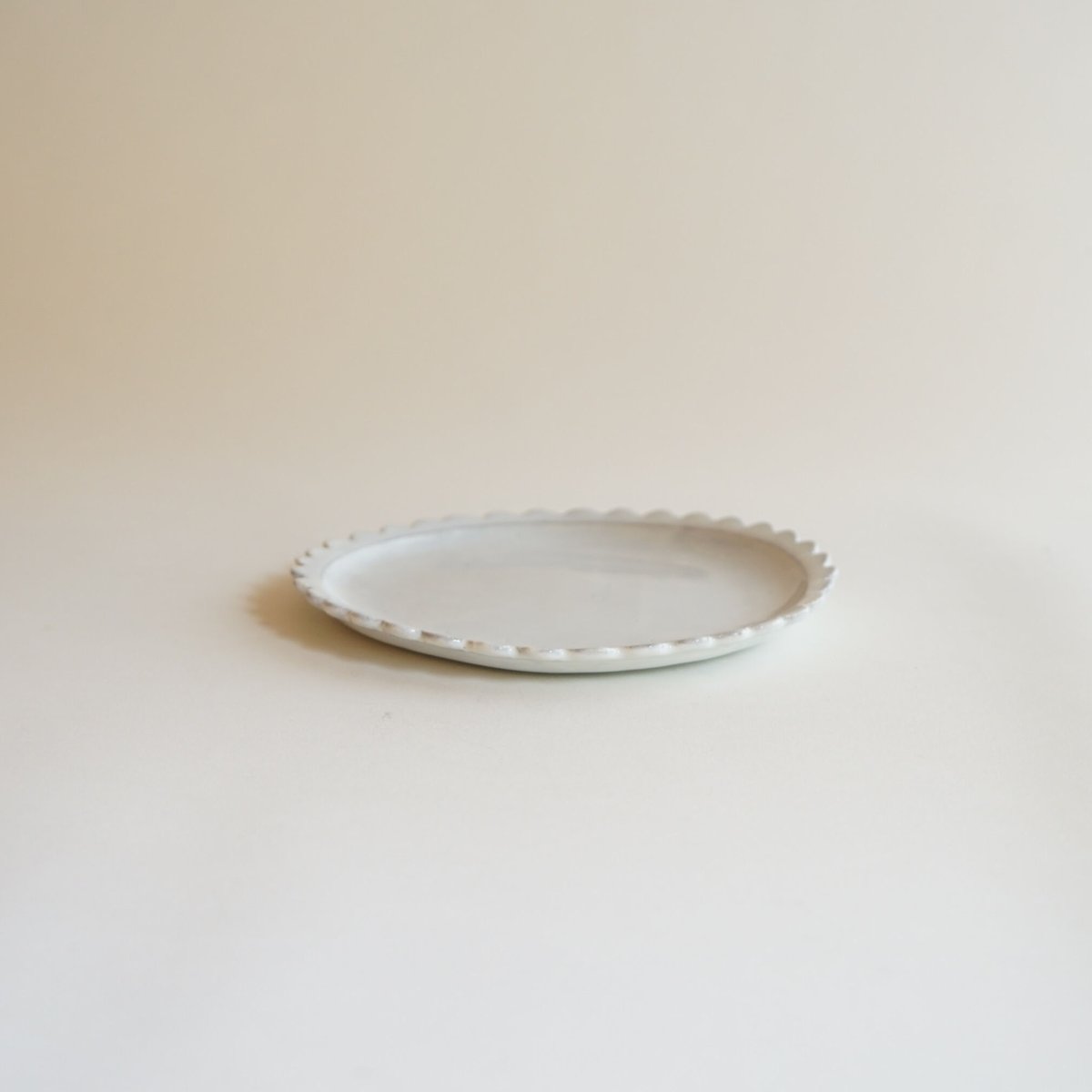 お値下げ　新品未使用　安藤雅信　白菊皿 M　2枚セット 安藤雅信】粉白菊皿 M（化粧土に青白釉） | ギャルリ百草 online store
