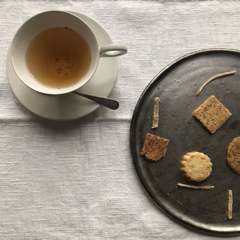 安藤雅信】黒銀彩丸渕平皿 八寸 | ギャルリ百草 online store