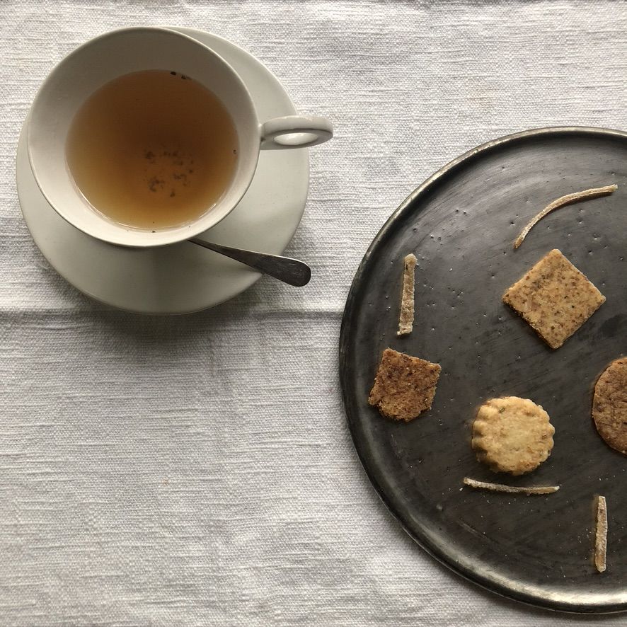 安藤雅信】黒銀彩丸渕平皿 八寸 | ギャルリ百草 online store