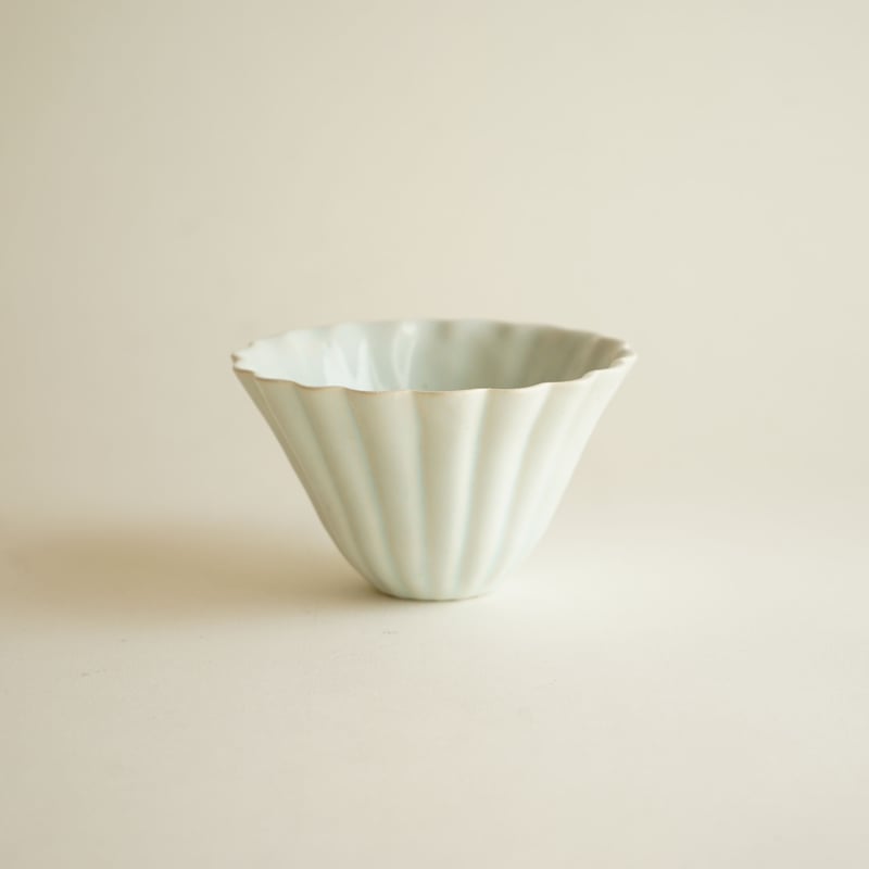 【未使用】安藤雅信 輪花反ボウル S 白藍釉　2個セット 安藤雅信】輪花反ボウルS（白藍釉） | ギャルリ百草 online store