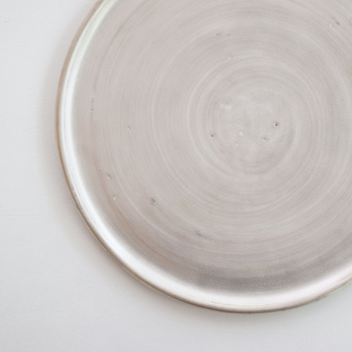 安藤雅信】白銀彩丸渕平皿 七寸 | ギャルリ百草 online store