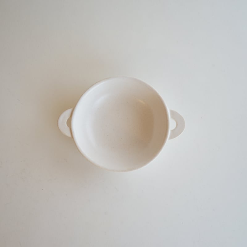 【新品未使用品】　安藤雅信　ギャルリ百草　耐熱白釉手付ボウル　透かし　耐熱皿 安藤雅信】耐熱白釉手付スープ M（耐熱白釉） | ギャルリ百草 online store