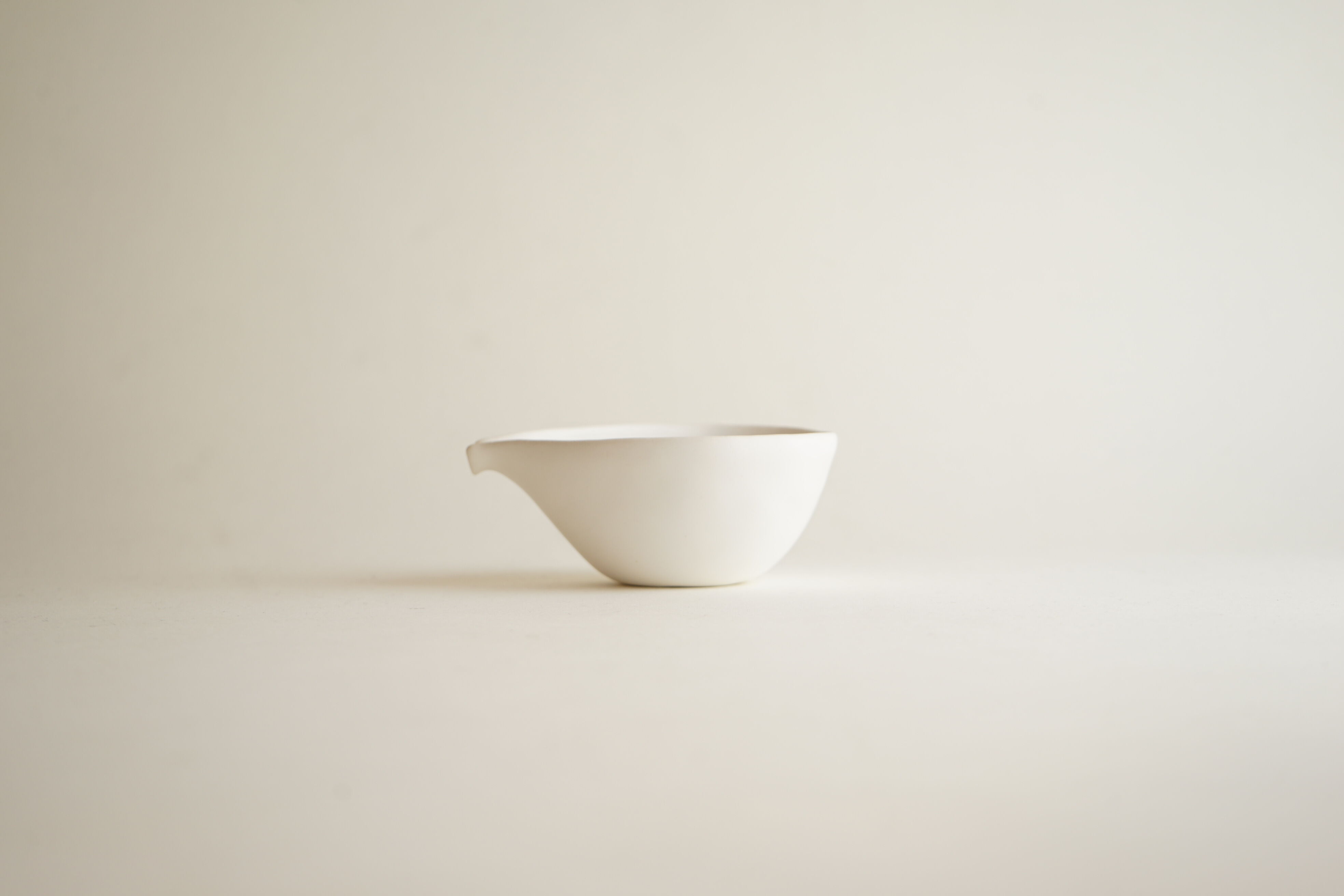 安藤雅信】片口鉢 MS（白マット釉） | ギャルリ百草 online store