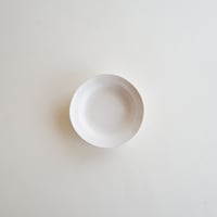 安藤雅信】オランダオーバル輪花皿（乳白艶釉） | ギャルリ百草 online