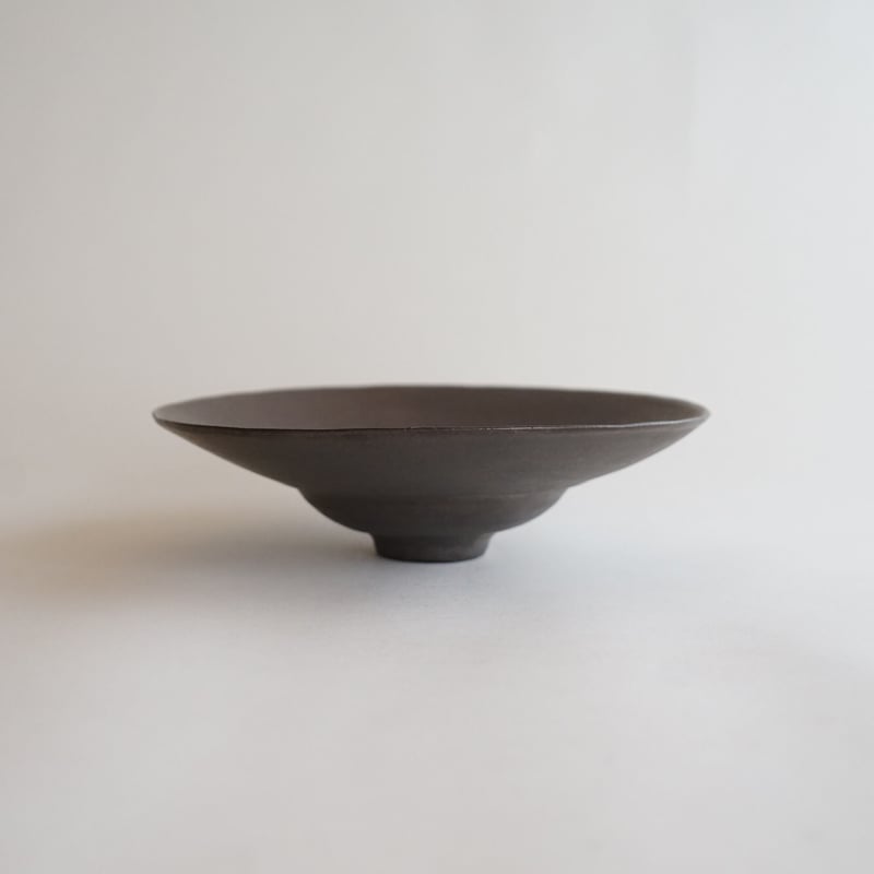 【安藤雅信】　リム　イタリア皿 安藤雅信】黒錆釉リムイタリア皿 M | ギャルリ百草 online store