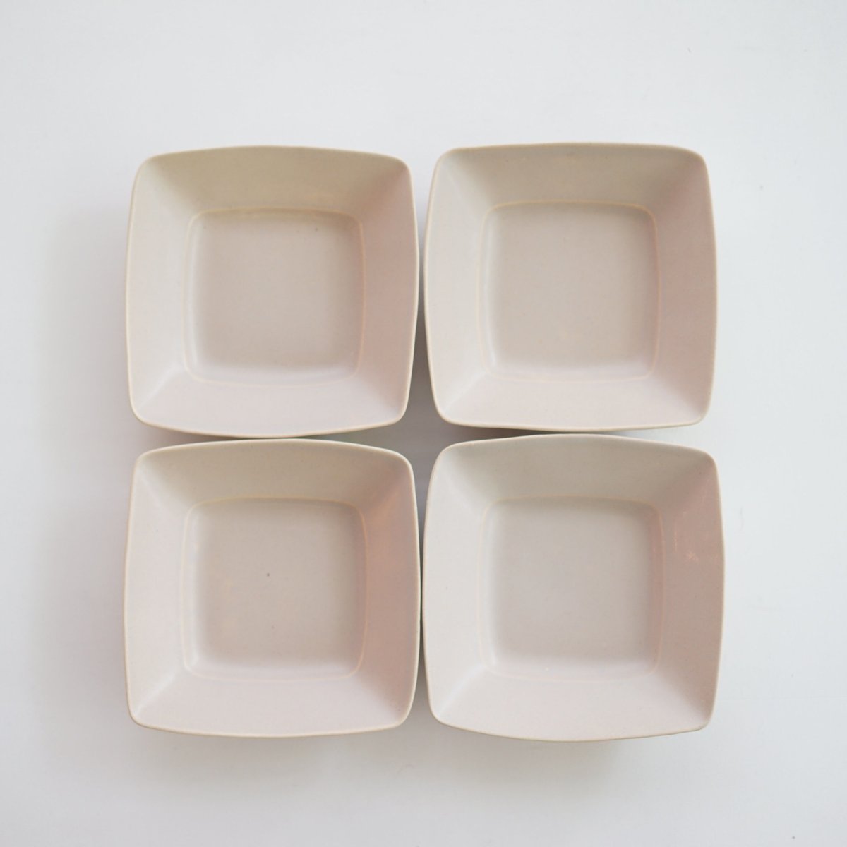 安藤雅信】リム正角皿S（砂色） | ギャルリ百草 online store