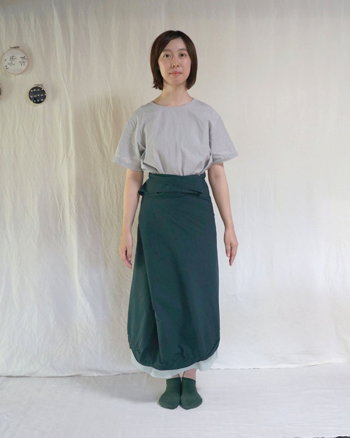 安藤明子】裾プチねじりサロン コットンタイプライター ライトグレー