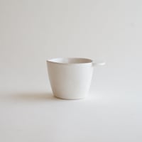 【安藤雅信】 手付カップ　板 （乳白艶釉）