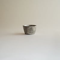 安藤雅信】ピューター写皿 L（黒錆釉） | ギャルリ百草 online store