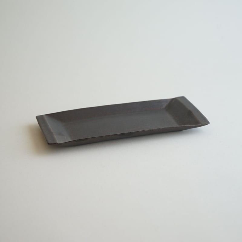 安藤雅信】黒長角皿 S（黒錆釉） | ギャルリ百草 online store