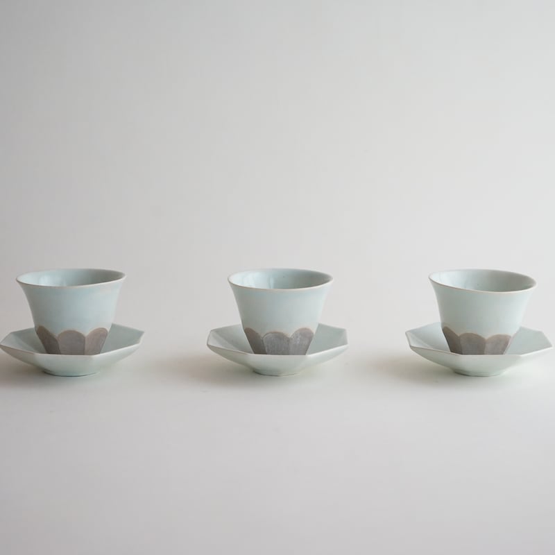 安藤雅信】白藍釉半面取銀彩反茶杯（白藍釉） | ギャルリ百草 online store