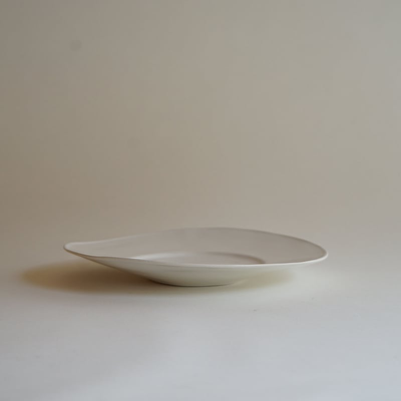 安藤雅信】オランダ皿 L（乳白艶釉） | ギャルリ百草 online store