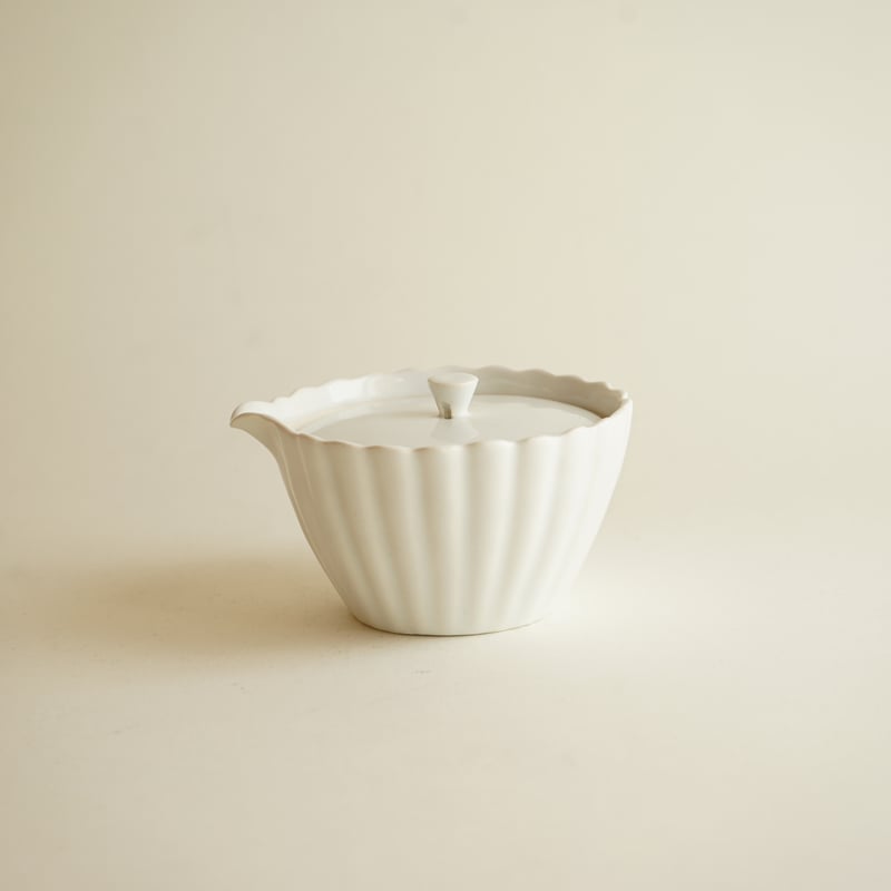 安藤雅信】白磁輪花宝瓶M | ギャルリ百草 online store
