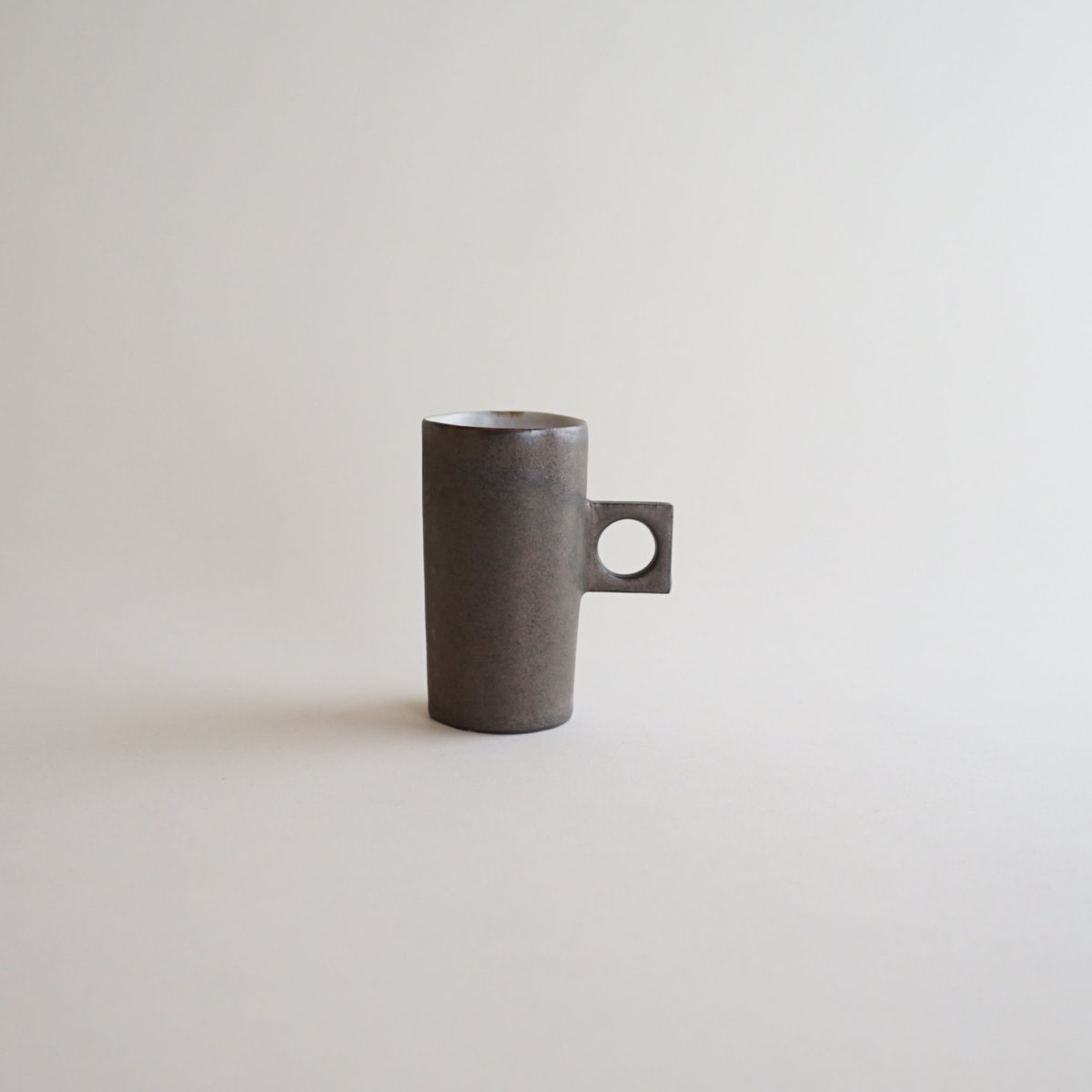 安藤雅信】黒細丸コーヒー S（黒錆釉） | ギャルリ百草 online store