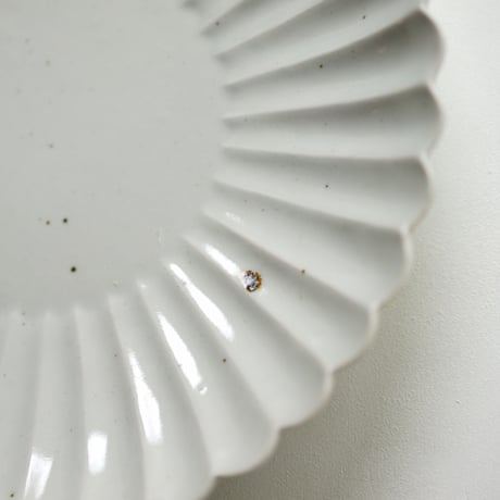 【安藤雅信】花形盛皿  S（灰釉）