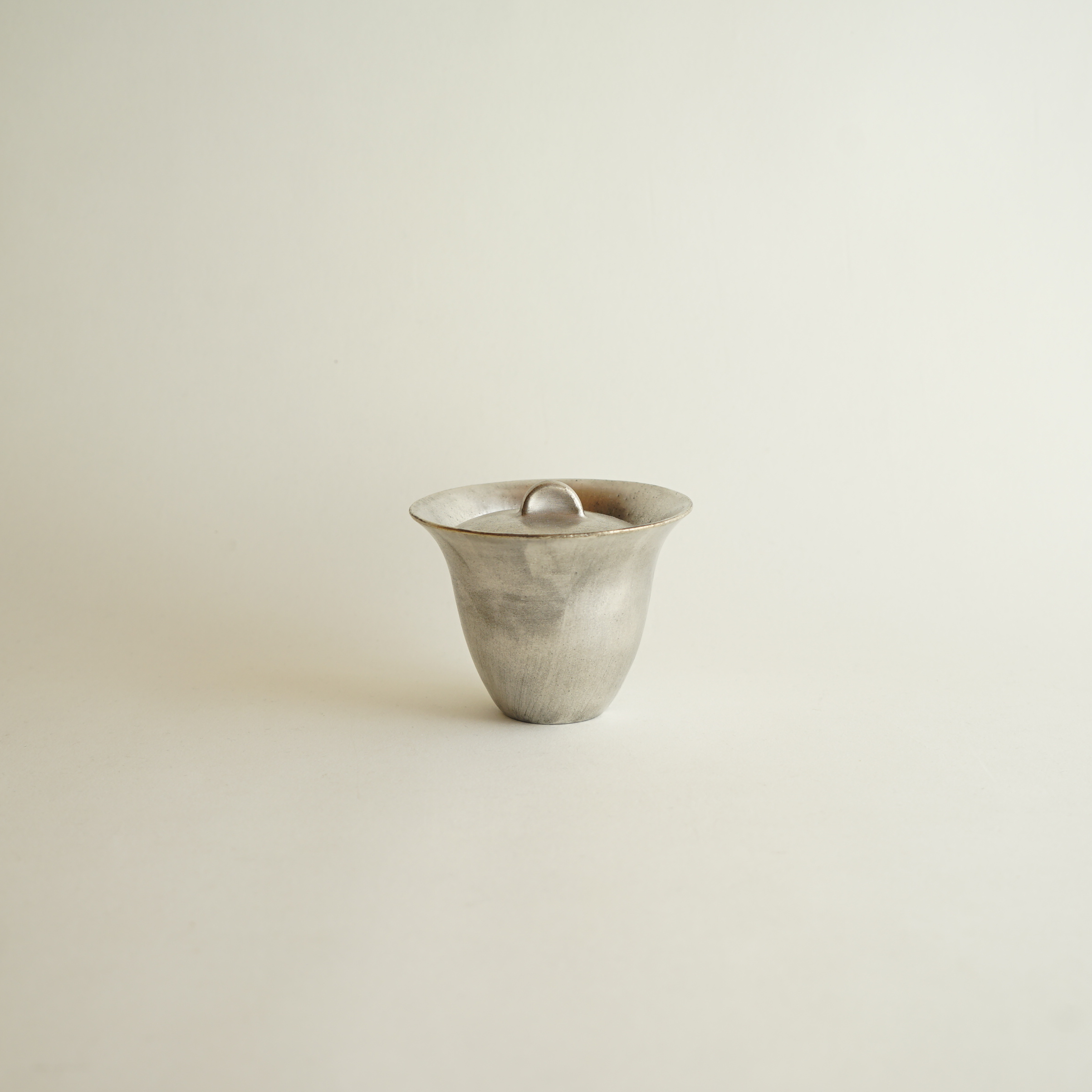 安藤雅信】 銀彩蓋碗 小 | ギャルリ百草 online store
