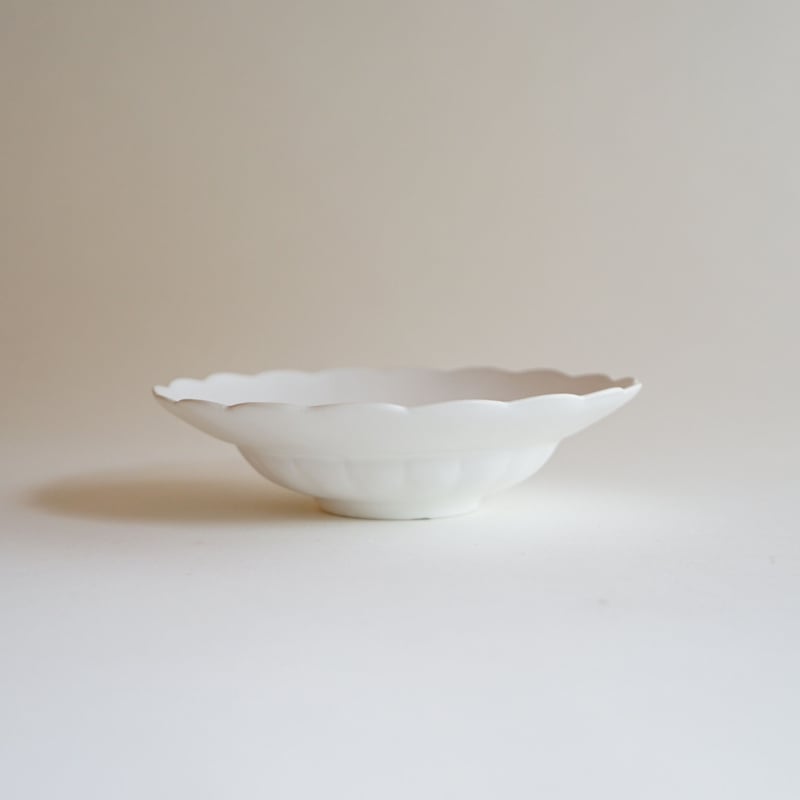 安藤雅信】イタリア輪花スープ皿 SS（白マット釉） | ギャルリ百草