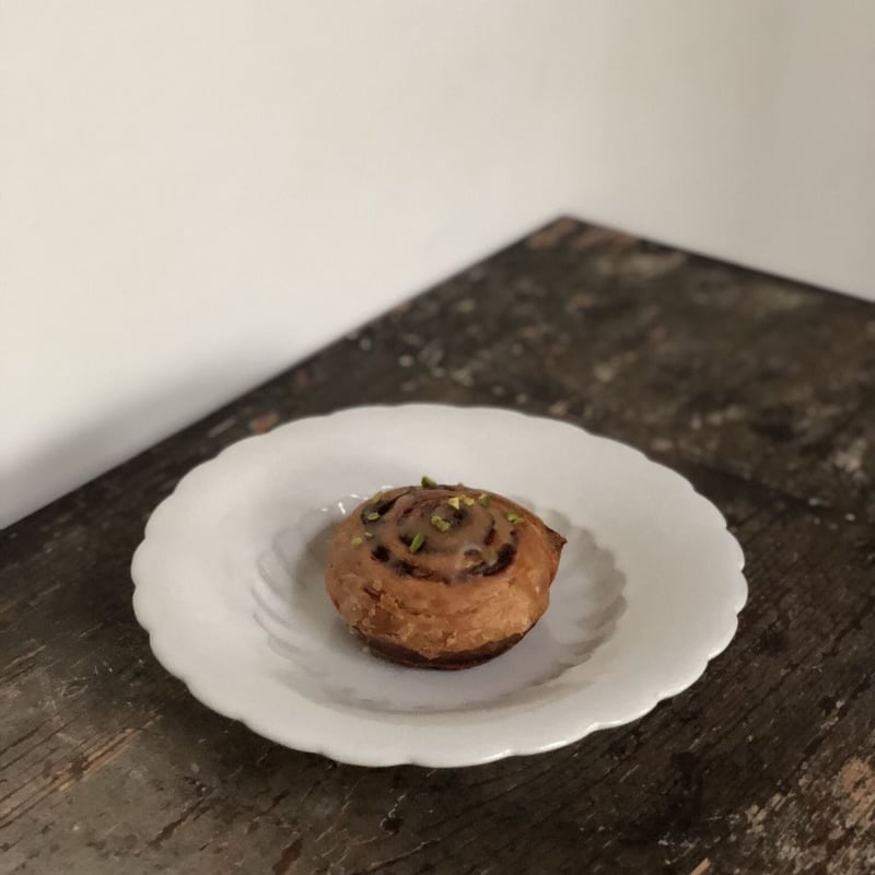 安藤雅信】イタリア輪花皿 S（乳白艶釉） | ギャルリ百草 online store