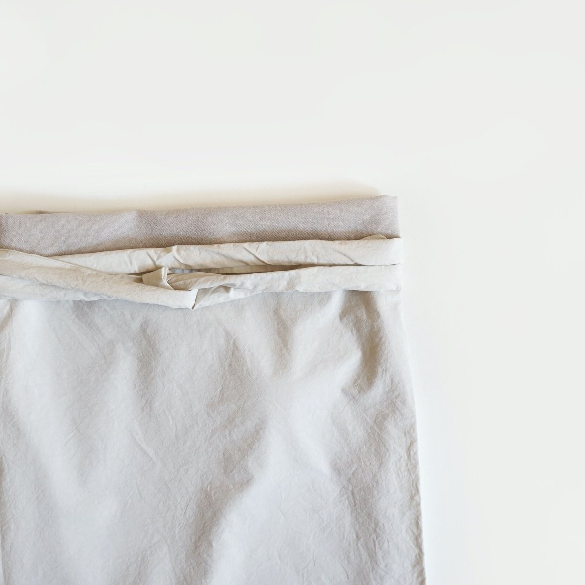 百草サロン　リネン裾捻りサロン 百草サロン リネン裾捻りサロン