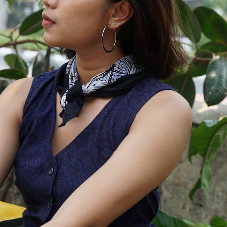 BATIK JARAK HANDKERCHIEF NAVY (Dingin)