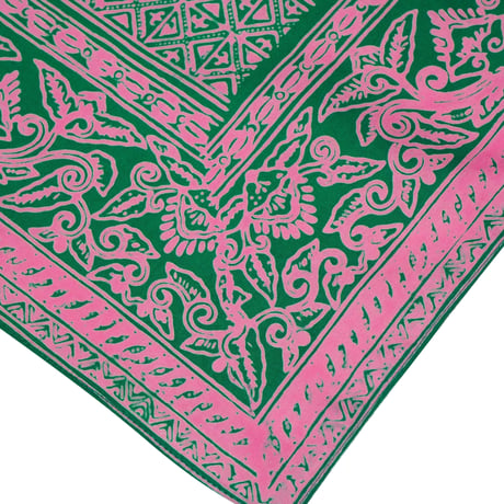 CENTER WAU HANDKERCHIEF (PINK)