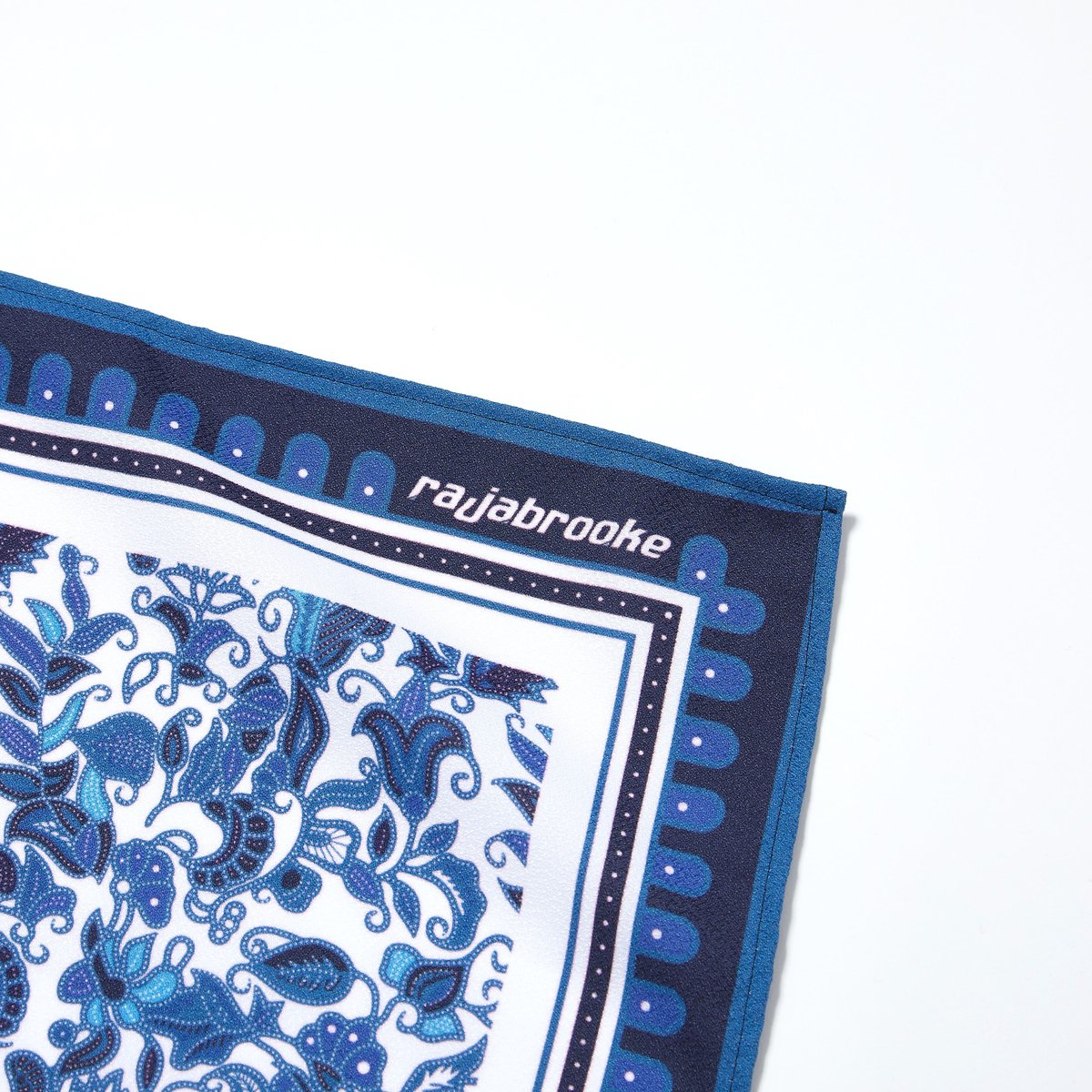 ASIAN BATIK FUROSHIKI 超撥水加工 (WHITE&BLUE) | Jala