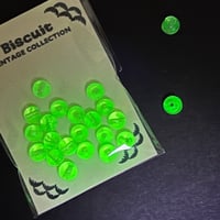 ヴィンテージウランガラスのビーズ
