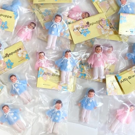 赤い靴のお嬢さん3人 ヴィンテージ アリドール 東ドイツ 人形